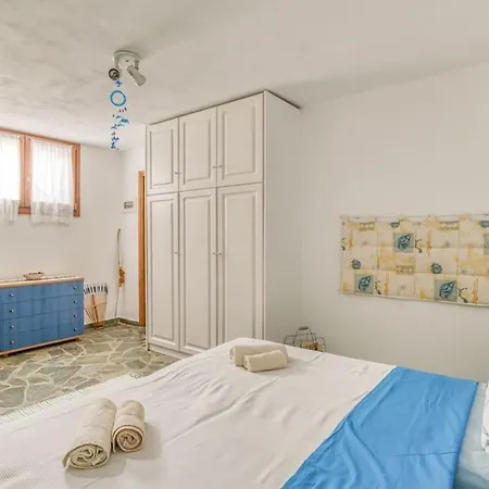 Holiday home Krios Thea House *