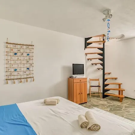 Krios Thea House